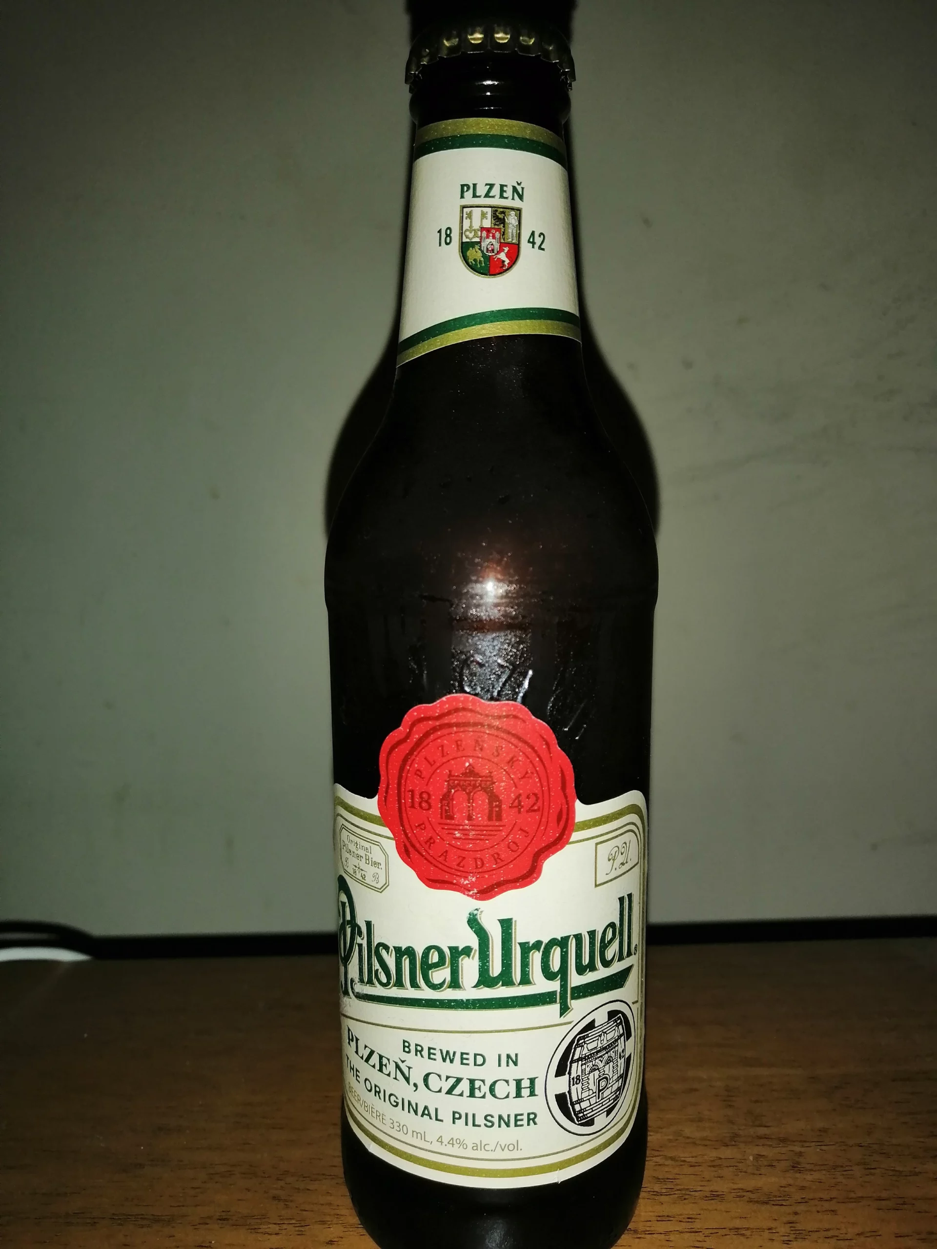 Bouteille de Pilsner Urquell de 33 centilitres
